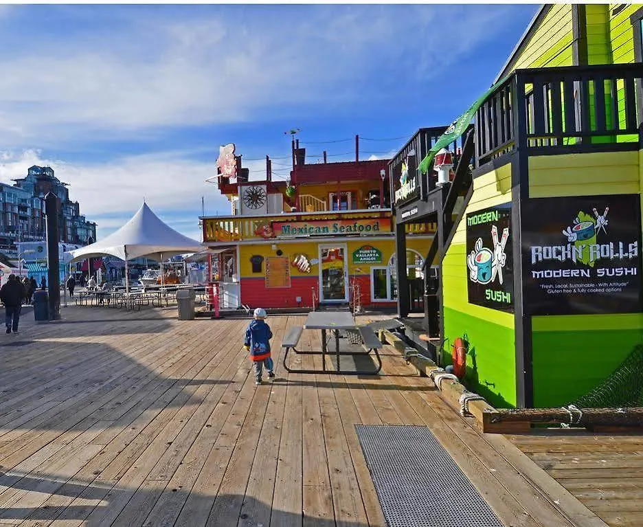 Fisherman'S Wharf Bed & Breakfast Victoria 2*,  Canada
